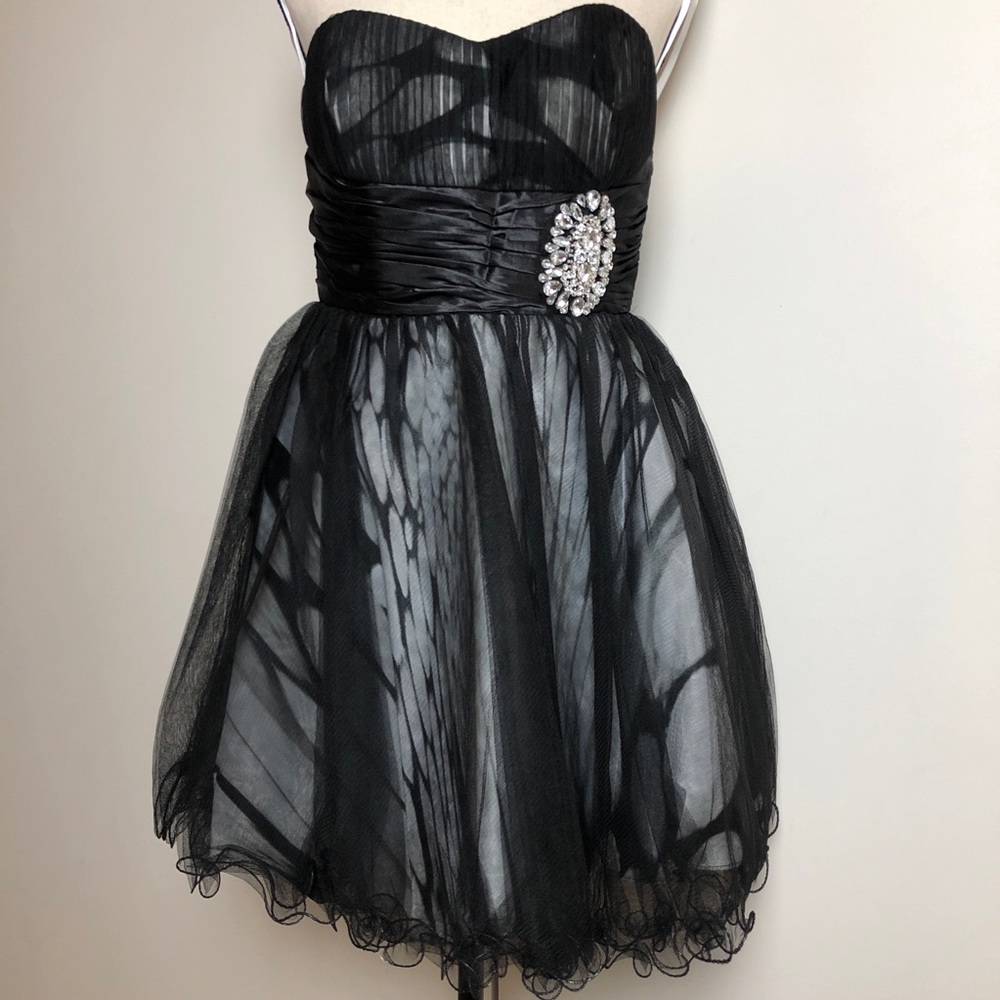 Black Cocktail Evening Dress in Size 8 NWT